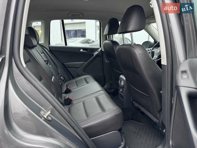 Серый Фольксваген Тигуан, объемом двигателя 2 л и пробегом 169 тыс. км за 12300 $, фото 34 на Automoto.ua