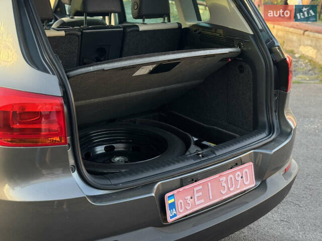 Серый Фольксваген Тигуан, объемом двигателя 2 л и пробегом 199 тыс. км за 12200 $, фото 21 на Automoto.ua