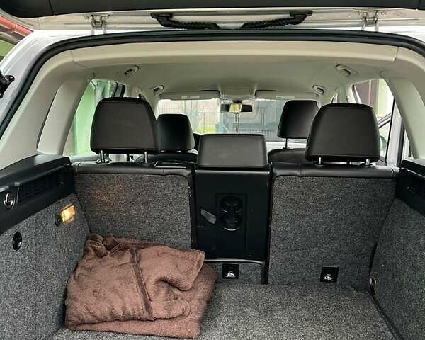 Сірий Фольксваген Тігуан, об'ємом двигуна 2 л та пробігом 204 тис. км за 13200 $, фото 4 на Automoto.ua