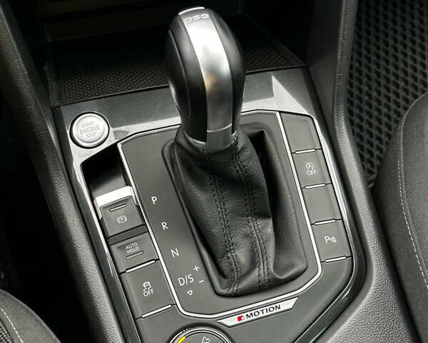 Сірий Фольксваген Тігуан, об'ємом двигуна 1.97 л та пробігом 181 тис. км за 22300 $, фото 10 на Automoto.ua