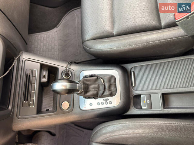 Серый Фольксваген Тигуан, объемом двигателя 1.98 л и пробегом 142 тыс. км за 12800 $, фото 30 на Automoto.ua