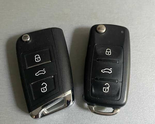 Серый Фольксваген Тигуан, объемом двигателя 2 л и пробегом 95 тыс. км за 14976 $, фото 16 на Automoto.ua