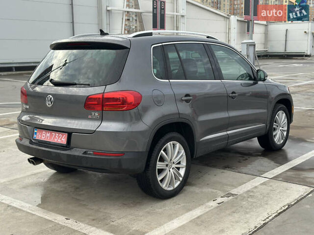 Серый Фольксваген Тигуан, объемом двигателя 1.98 л и пробегом 105 тыс. км за 15400 $, фото 4 на Automoto.ua