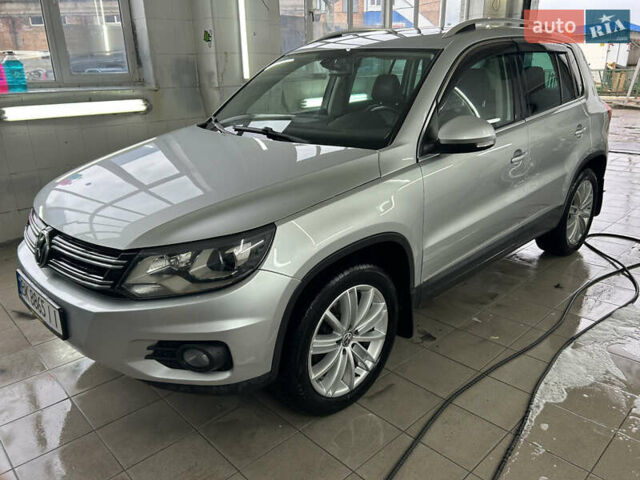 Серый Фольксваген Тигуан, объемом двигателя 1.98 л и пробегом 117 тыс. км за 14500 $, фото 5 на Automoto.ua