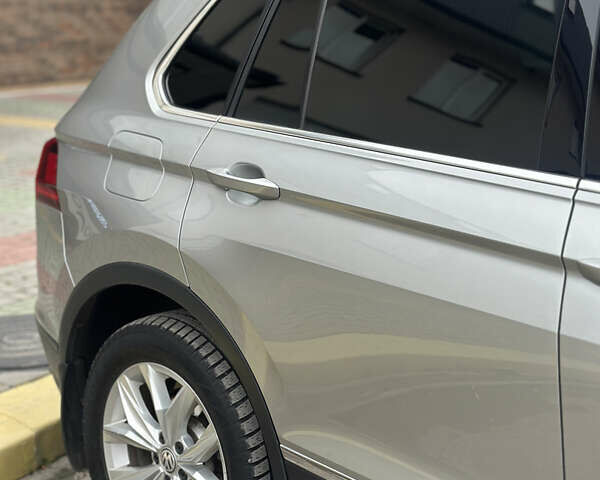 Серый Фольксваген Тигуан, объемом двигателя 1.98 л и пробегом 115 тыс. км за 23300 $, фото 12 на Automoto.ua