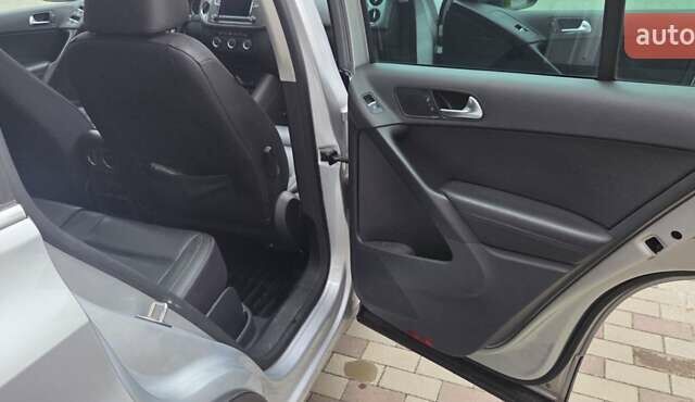 Серый Фольксваген Тигуан, объемом двигателя 1.98 л и пробегом 150 тыс. км за 14500 $, фото 16 на Automoto.ua