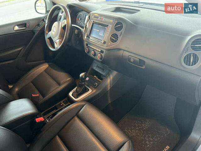 Сірий Фольксваген Тігуан, об'ємом двигуна 1.98 л та пробігом 128 тис. км за 14699 $, фото 6 на Automoto.ua