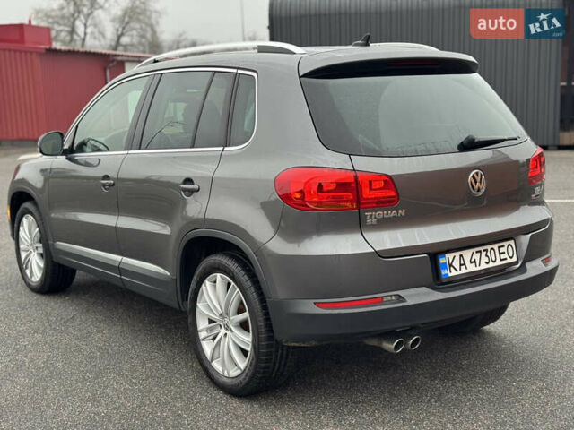 Серый Фольксваген Тигуан, объемом двигателя 2 л и пробегом 106 тыс. км за 15300 $, фото 6 на Automoto.ua