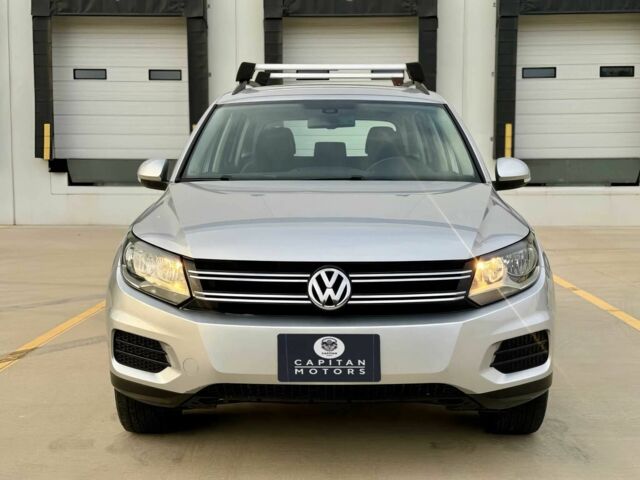 Сірий Фольксваген Тігуан, об'ємом двигуна 2 л та пробігом 70 тис. км за 3000 $, фото 1 на Automoto.ua