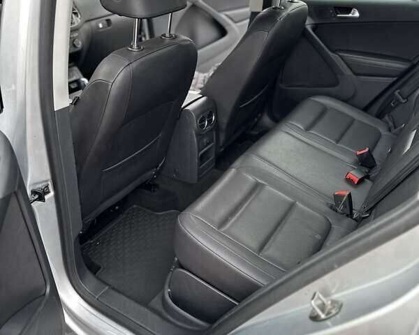 Сірий Фольксваген Тігуан, об'ємом двигуна 1.98 л та пробігом 171 тис. км за 15999 $, фото 11 на Automoto.ua