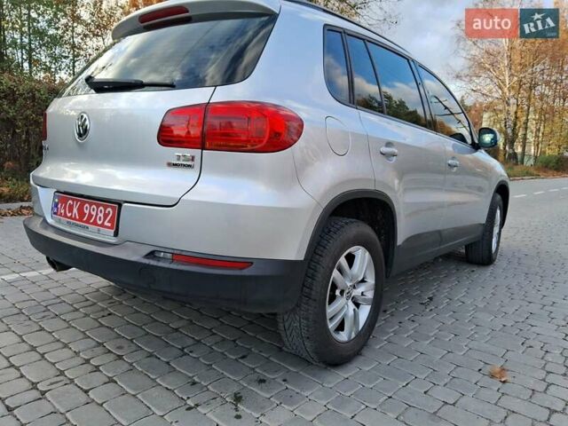 Сірий Фольксваген Тігуан, об'ємом двигуна 2 л та пробігом 190 тис. км за 11650 $, фото 31 на Automoto.ua