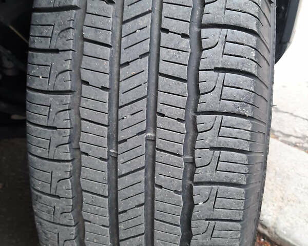 Сірий Фольксваген Тігуан, об'ємом двигуна 2 л та пробігом 206 тис. км за 12600 $, фото 31 на Automoto.ua