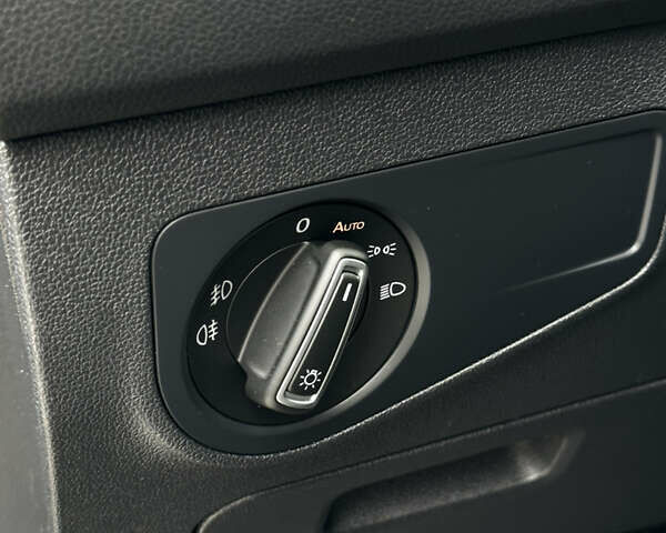 Сірий Фольксваген Тігуан, об'ємом двигуна 1.97 л та пробігом 181 тис. км за 22300 $, фото 7 на Automoto.ua