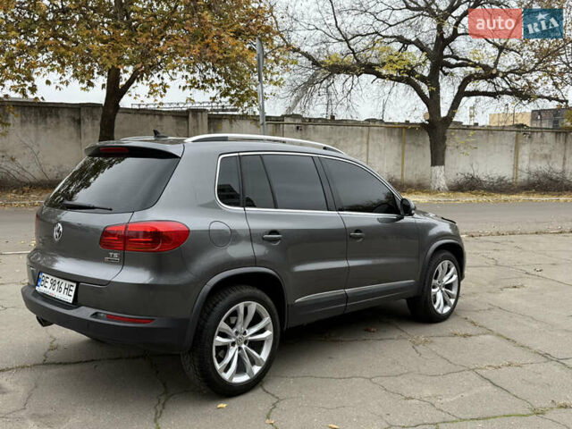 Серый Фольксваген Тигуан, объемом двигателя 2 л и пробегом 163 тыс. км за 15700 $, фото 61 на Automoto.ua