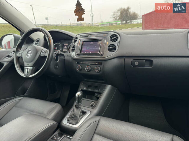 Серый Фольксваген Тигуан, объемом двигателя 2 л и пробегом 106 тыс. км за 15300 $, фото 15 на Automoto.ua
