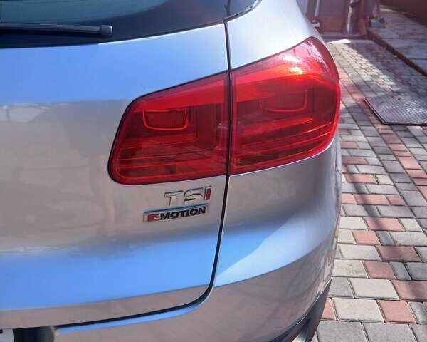 Сірий Фольксваген Тігуан, об'ємом двигуна 1.98 л та пробігом 235 тис. км за 12800 $, фото 3 на Automoto.ua