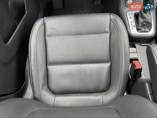 Серый Фольксваген Тигуан, объемом двигателя 2 л и пробегом 106 тыс. км за 15300 $, фото 26 на Automoto.ua