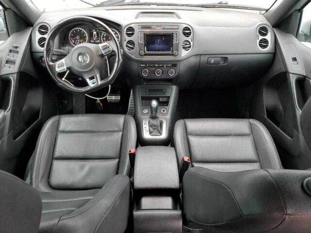 Сірий Фольксваген Тігуан, об'ємом двигуна 2 л та пробігом 126 тис. км за 3000 $, фото 6 на Automoto.ua