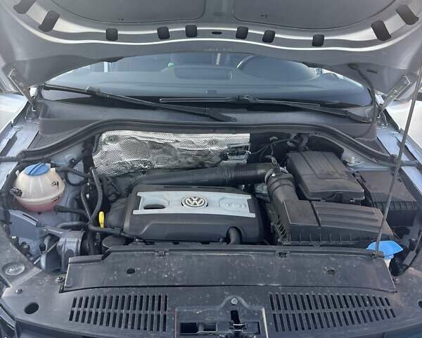 Серый Фольксваген Тигуан, объемом двигателя 1.98 л и пробегом 210 тыс. км за 12900 $, фото 1 на Automoto.ua