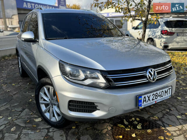 Серый Фольксваген Тигуан, объемом двигателя 1.98 л и пробегом 115 тыс. км за 12999 $, фото 2 на Automoto.ua