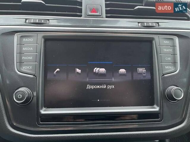 Серый Фольксваген Тигуан, объемом двигателя 1.98 л и пробегом 170 тыс. км за 18999 $, фото 22 на Automoto.ua