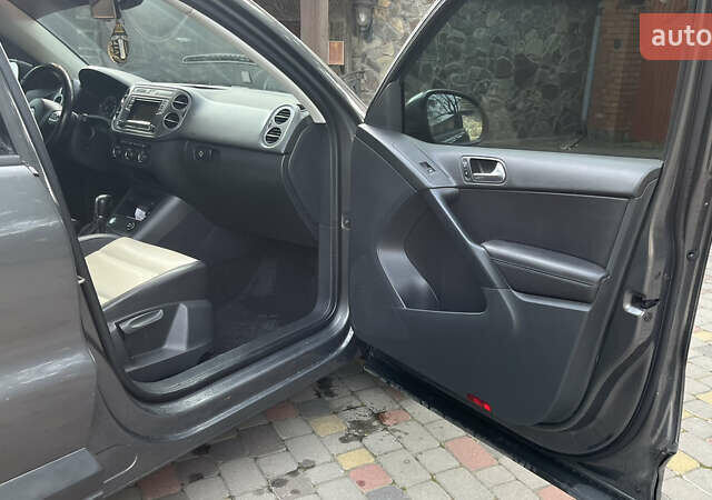 Сірий Фольксваген Тігуан, об'ємом двигуна 1.98 л та пробігом 234 тис. км за 9999 $, фото 27 на Automoto.ua