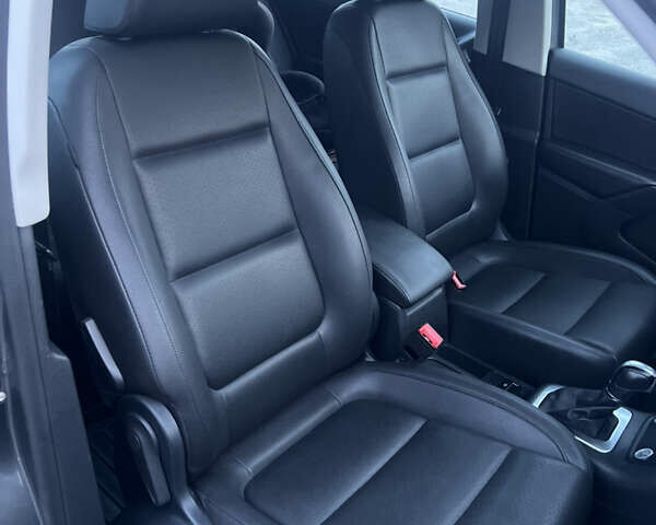 Серый Фольксваген Тигуан, объемом двигателя 2 л и пробегом 220 тыс. км за 12350 $, фото 10 на Automoto.ua