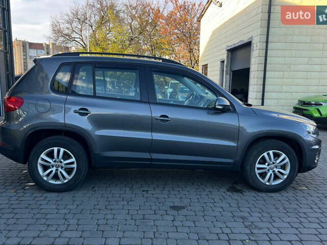 Серый Фольксваген Тигуан, объемом двигателя 2 л и пробегом 193 тыс. км за 13700 $, фото 7 на Automoto.ua