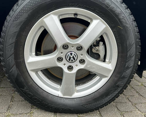 Серый Фольксваген Тигуан, объемом двигателя 1.98 л и пробегом 156 тыс. км за 12999 $, фото 7 на Automoto.ua