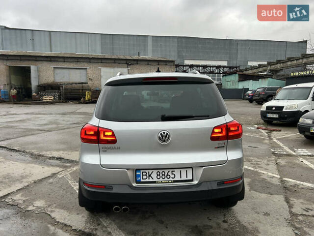 Серый Фольксваген Тигуан, объемом двигателя 1.98 л и пробегом 117 тыс. км за 14500 $, фото 2 на Automoto.ua