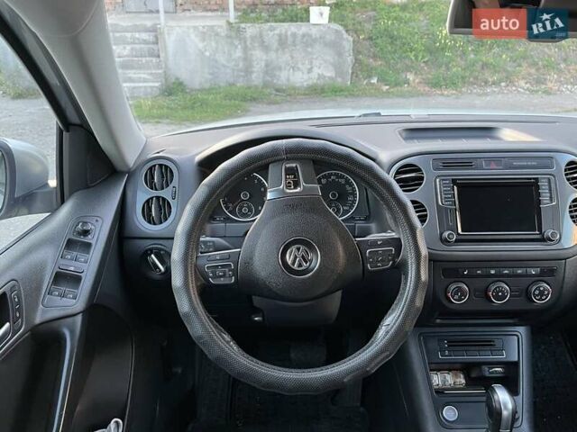 Сірий Фольксваген Тігуан, об'ємом двигуна 1.98 л та пробігом 145 тис. км за 12950 $, фото 17 на Automoto.ua