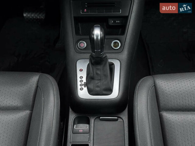 Серый Фольксваген Тигуан, объемом двигателя 2 л и пробегом 169 тыс. км за 12300 $, фото 26 на Automoto.ua