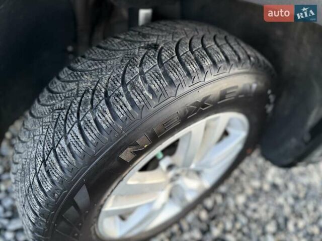 Серый Фольксваген Тигуан, объемом двигателя 2 л и пробегом 135 тыс. км за 11950 $, фото 11 на Automoto.ua