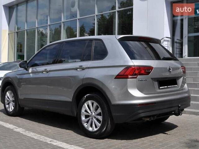 Сірий Фольксваген Тігуан, об'ємом двигуна 1.98 л та пробігом 174 тис. км за 20300 $, фото 2 на Automoto.ua