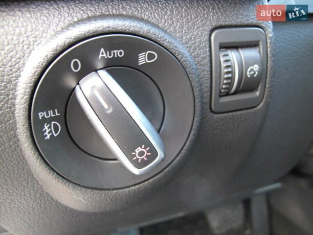 Серый Фольксваген Тигуан, объемом двигателя 2 л и пробегом 186 тыс. км за 14900 $, фото 34 на Automoto.ua