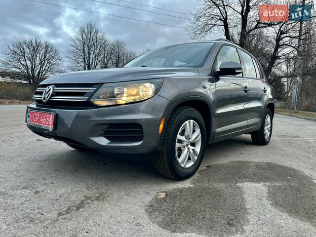 Сірий Фольксваген Тігуан, об'ємом двигуна 2 л та пробігом 150 тис. км за 12300 $, фото 1 на Automoto.ua