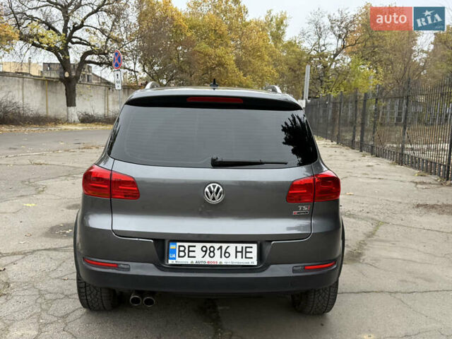 Серый Фольксваген Тигуан, объемом двигателя 2 л и пробегом 163 тыс. км за 15700 $, фото 18 на Automoto.ua