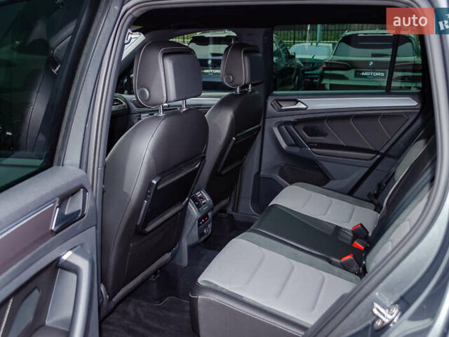 Серый Фольксваген Тигуан, объемом двигателя 1.98 л и пробегом 124 тыс. км за 25700 $, фото 37 на Automoto.ua