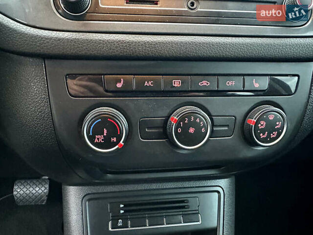 Сірий Фольксваген Тігуан, об'ємом двигуна 2 л та пробігом 150 тис. км за 12300 $, фото 20 на Automoto.ua