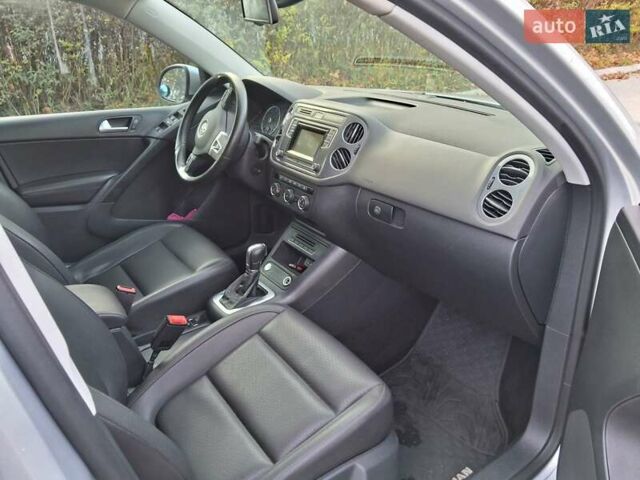 Сірий Фольксваген Тігуан, об'ємом двигуна 2 л та пробігом 190 тис. км за 11650 $, фото 19 на Automoto.ua
