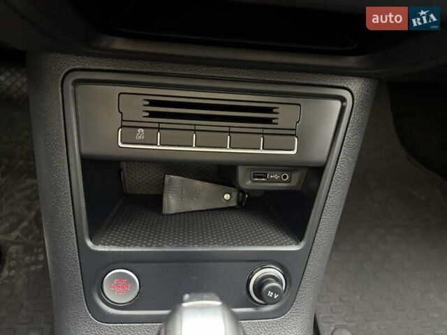 Серый Фольксваген Тигуан, объемом двигателя 2 л и пробегом 163 тыс. км за 15700 $, фото 39 на Automoto.ua