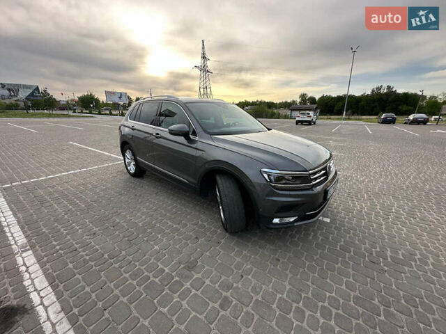 Серый Фольксваген Тигуан, объемом двигателя 2 л и пробегом 245 тыс. км за 26999 $, фото 6 на Automoto.ua