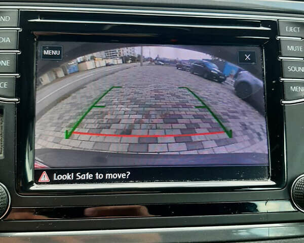 Сірий Фольксваген Тігуан, об'ємом двигуна 2 л та пробігом 206 тис. км за 12600 $, фото 30 на Automoto.ua