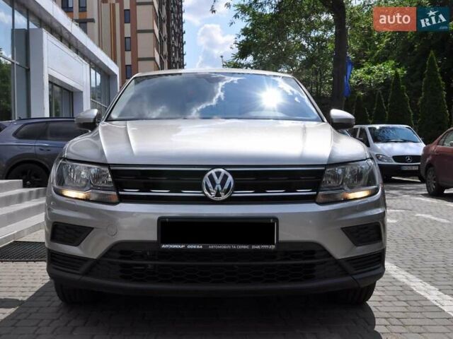Сірий Фольксваген Тігуан, об'ємом двигуна 1.98 л та пробігом 174 тис. км за 20300 $, фото 12 на Automoto.ua