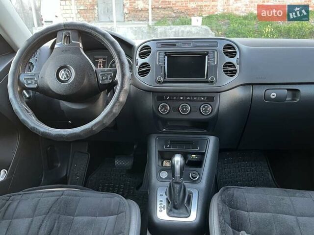 Сірий Фольксваген Тігуан, об'ємом двигуна 1.98 л та пробігом 145 тис. км за 12950 $, фото 16 на Automoto.ua