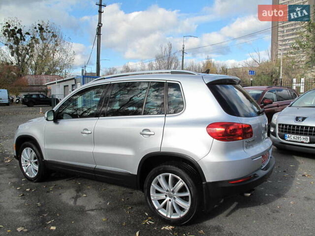 Серый Фольксваген Тигуан, объемом двигателя 2 л и пробегом 186 тыс. км за 14900 $, фото 7 на Automoto.ua