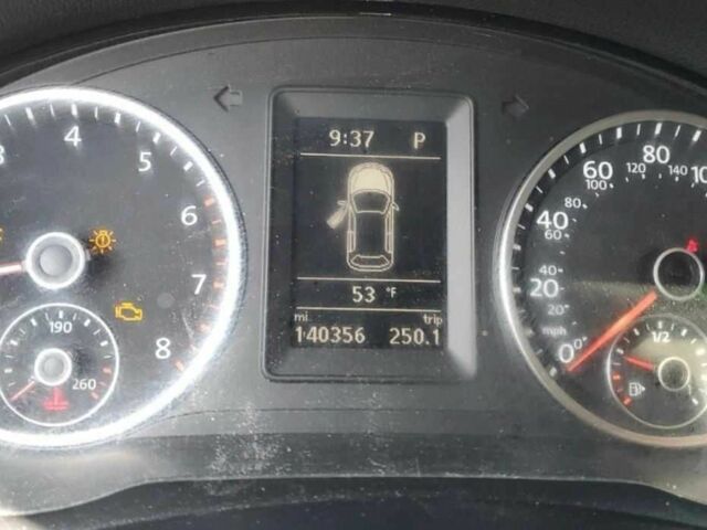 Серый Фольксваген Тигуан, объемом двигателя 2 л и пробегом 227 тыс. км за 9600 $, фото 10 на Automoto.ua