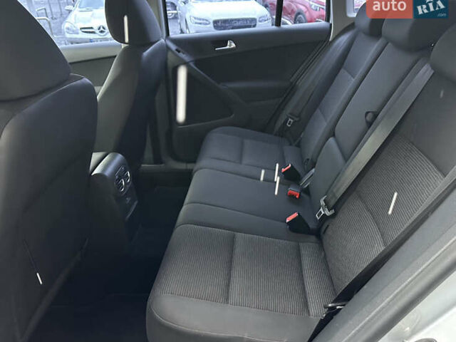 Серый Фольксваген Тигуан, объемом двигателя 1.39 л и пробегом 154 тыс. км за 14500 $, фото 17 на Automoto.ua