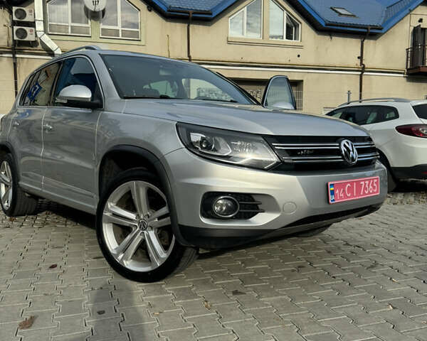 Сірий Фольксваген Тігуан, об'ємом двигуна 2 л та пробігом 175 тис. км за 12750 $, фото 12 на Automoto.ua