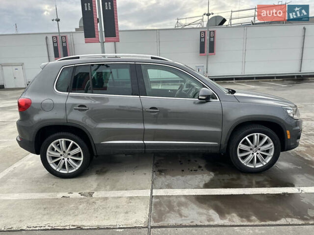 Серый Фольксваген Тигуан, объемом двигателя 1.98 л и пробегом 105 тыс. км за 15400 $, фото 3 на Automoto.ua